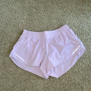 Lululemon hotty hot short II